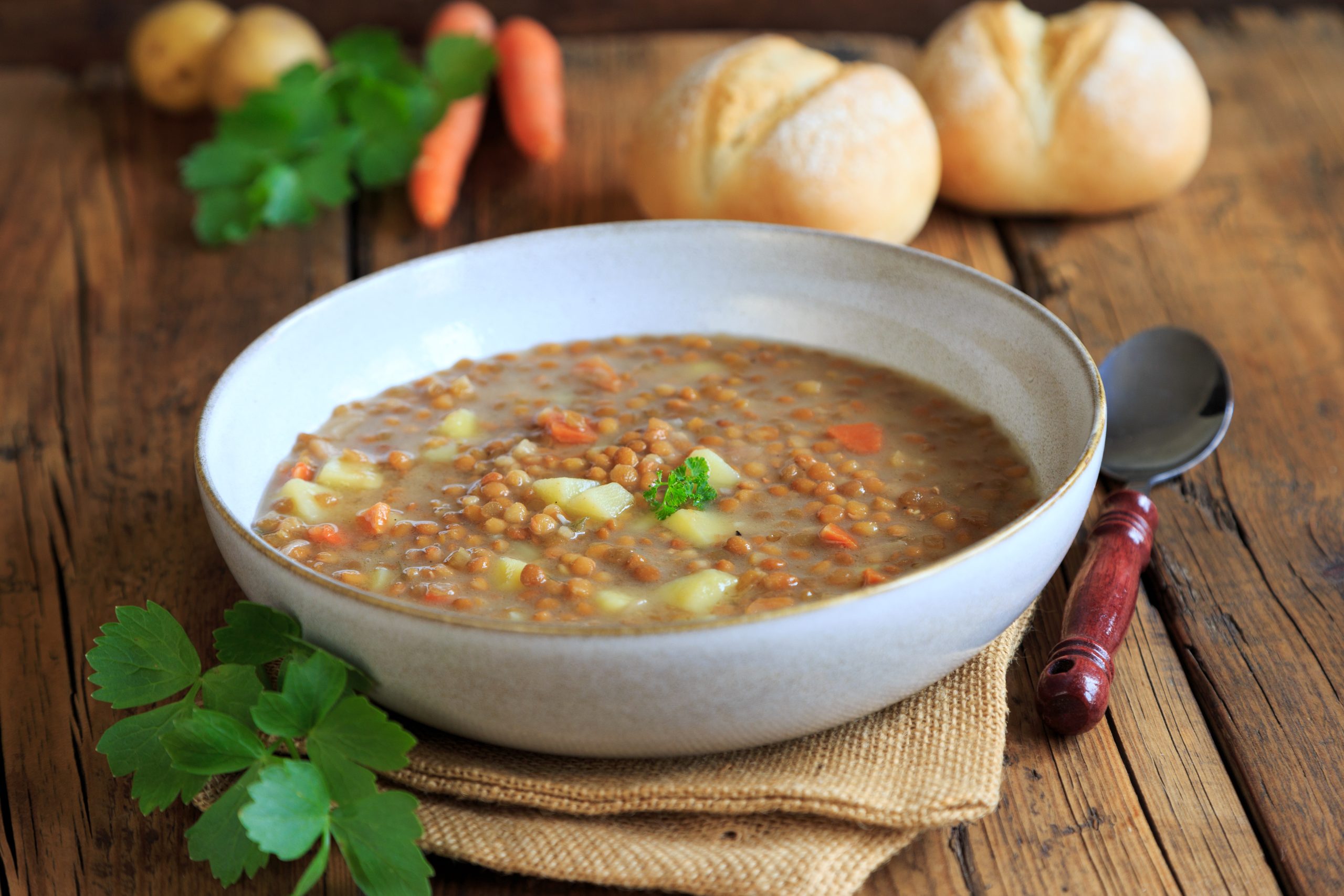 Linseneintopf mit Karotten und Sellerie